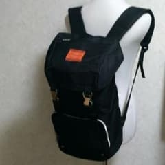 新品！送料込み！メタルバックルリュック黒！のサムネイル