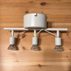 IKEA 3灯 照明 スポットライト 電球付きのサムネイル