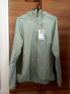 SALOMON 薄緑色 フード付きウィンドブレーカー - メルカリ