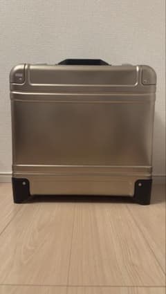 ZERO HALLIBURTON アタッシュケース シルバーのサムネイル