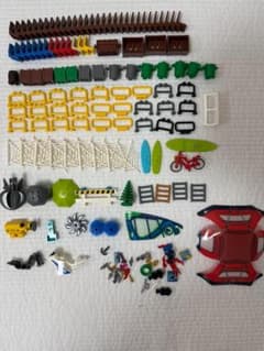 LEGO レゴ 特殊パーツ 大量まとめ売り 椅子 柵 蜘蛛の巣 自転車 などのサムネイル