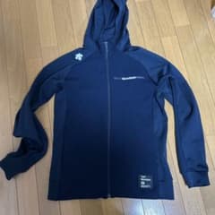 DESCENTE フード付きジャージのサムネイル