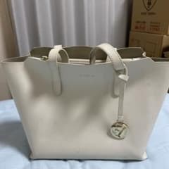 FURLA ハンドバッグ　Sally サリーのサムネイル