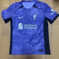 リヴァプールNike 紫 Tシャツのサムネイル