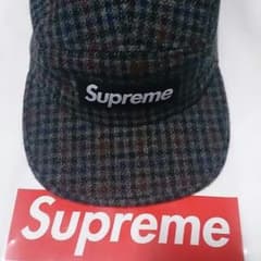 Supremeのサムネイル