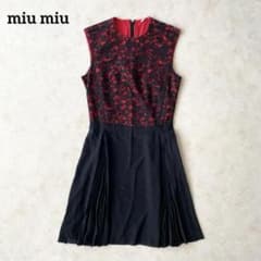 希少✨miu miu 花柄レースワンピース プリーツ 赤 黒 ミウミウ38 希少✨miu miu 花柄レースワンピース プリーツ 赤 黒 ミウミウ38