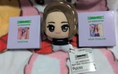 LE SSERAFIM　”CRAZY”コンパクト二面鏡、プチマスコット