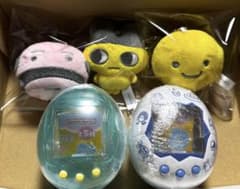 たまごっちキャリーケースコレクション ぬいぐるみ まめっちまるっちおやじっちのサムネイル