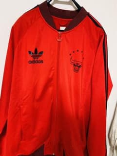 adidas × シカゴ・ブルズ トラックジャケットのサムネイル