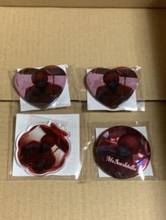 文字化化 Homicipher 赤い傘の男 缶バッジ アクキー セットのサムネイル