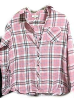 earth music&ecology 長袖 ピンクチェック柄シャツ Mサイズのサムネイル