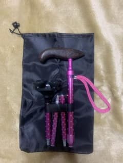 送料無料✴︎匿名配送✴︎新品✴︎折りたたみ式四点杖✴︎木製グリップ✴︎サイズ調整可のサムネイル