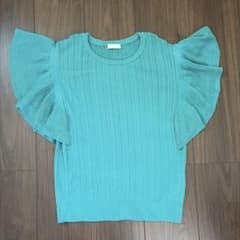 BEAMS HEART フリルスリーブ ニットのサムネイル