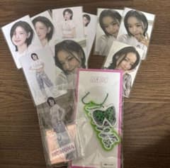 ME:I MOMONA 笠原桃奈 グッズ まとめ売りのサムネイル