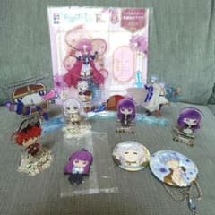 Funeral Frieren Acrylic standee, can badge, rubber keychain (bundle sale)