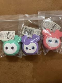 TWICELovelys　シリコンミニウォレット　派生ユニットミサモ組 TWICE LOVELYS ミサモ♡ シリコンミニウォレット - メルカリ