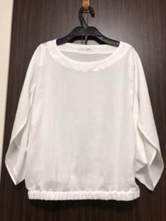 袖キュート❤︎白カットソーのサムネイル