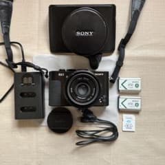 SONY RX1 高級コンデジ 付属品多数 液晶コーティング剥がれ SONY RX1 高級コンデジ 付属品多数 液晶コーティング剥がれ - メルカリ