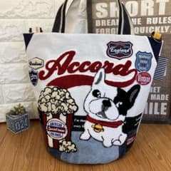 ハンドメイドバックデニムリメイクパッチワークバケツトートバック⭐︎フレブルちゃん ハンドメイドバックデニムリメイクパッチワークバック☆フレブルちゃん