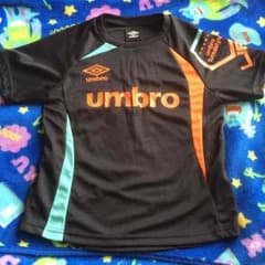 新品 umbro 130 半袖のサムネイル