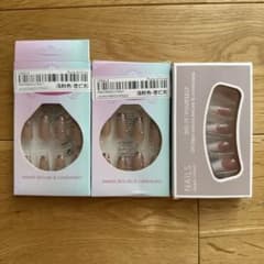 ネイルチップ 3点セット まとめ売りのサムネイル