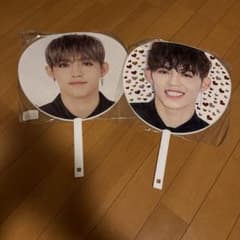 SEVENTEEN S.COUPS うちわ2枚セット - メルカリ