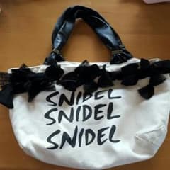スナイデルトートバッグのサムネイル