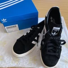adidas アディダス スニーカーのサムネイル