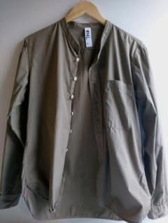 MHL. NO COLLAR SHIRTcotton  シャツ M カーキのサムネイル