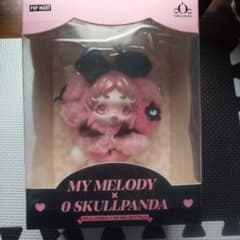 POP MART SKULLPANDA × MY MELODY ぬいぐるみのサムネイル