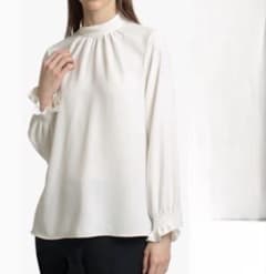 24AW 極美品 セオリーリュクス ギャザースリーブ ギャザーネック ブラウス 24AW 極美品 セオリーリュクス ギャザースリーブ ギャザーネック