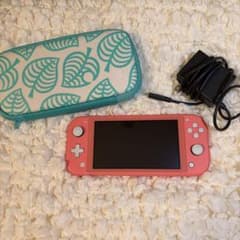 Nintendo Switch Lite(ピンク)充電器付きのサムネイル