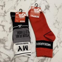 新品未使用 タグ付き　MIHARAYASUHIRO GU ミハラ　靴下　ソックスのサムネイル