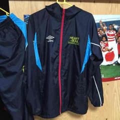 定価約２万 値段交渉ＯＫ！ umbro ウィンドブレーカー ジャージ 上下のサムネイル