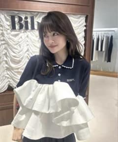 【新品未使用】Bibiy. ROSIEPEPURAMUTOP ペプラム トップスのサムネイル