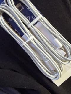 新品 USB-C to Lightning 充電ケーブルのサムネイル