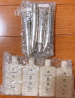 米肌　活潤リフトエッセンス＆化粧水セットのサムネイル
