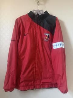 浦和レッズ　支給品 s NIKEウィンドブレーカー トレーニングウェア 浦和レッズ 支給品 s NIKEウィンドブレーカー トレーニングウェア
