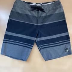 Volcom ストライプ 水陸両用ショートパンツ30インチのサムネイル