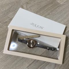 JULIUS 腕時計のサムネイル
