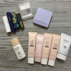 コスメ　ちふれ下地とリップ　まとめ売りのサムネイル
