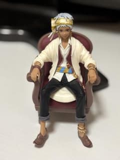 ディズニー ツイステッドワンダーランド カリム・アルアジーム フィギュアのサムネイル