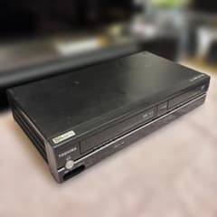 TOSHIBA 東芝 VHS ビデオ一体型DVDプレーヤー SD-V800 動作確認済】東芝 TOSHIBA ビデオ一体型DVDプレーヤー SD-V800 - メルカリ