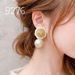 B276…ビンテージボタン×上品パール　イヤリングorピアスのサムネイル