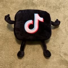 TikTok ロゴ ぬいぐるみ クッションのサムネイル
