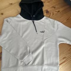 キッズ女の子150cmフード付きパーカーのサムネイル