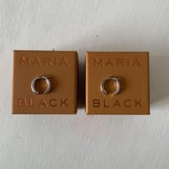 ★hinana★様　専用　マリアブラック　フープピアスのサムネイル