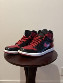 Nike Air Jordan 1 patent bread (艶消し)のサムネイル