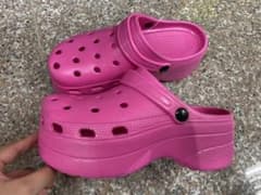 クロックス風　厚底　新品未使用のサムネイル