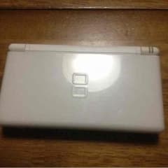 DS LITE ホワイトです。のサムネイル